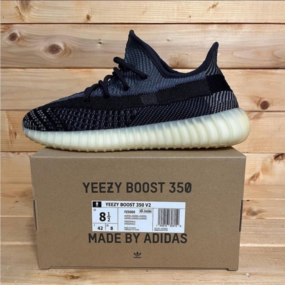 Adidas Carbon Yeezy 350 V2 - Mens size 8.5 - fz5000